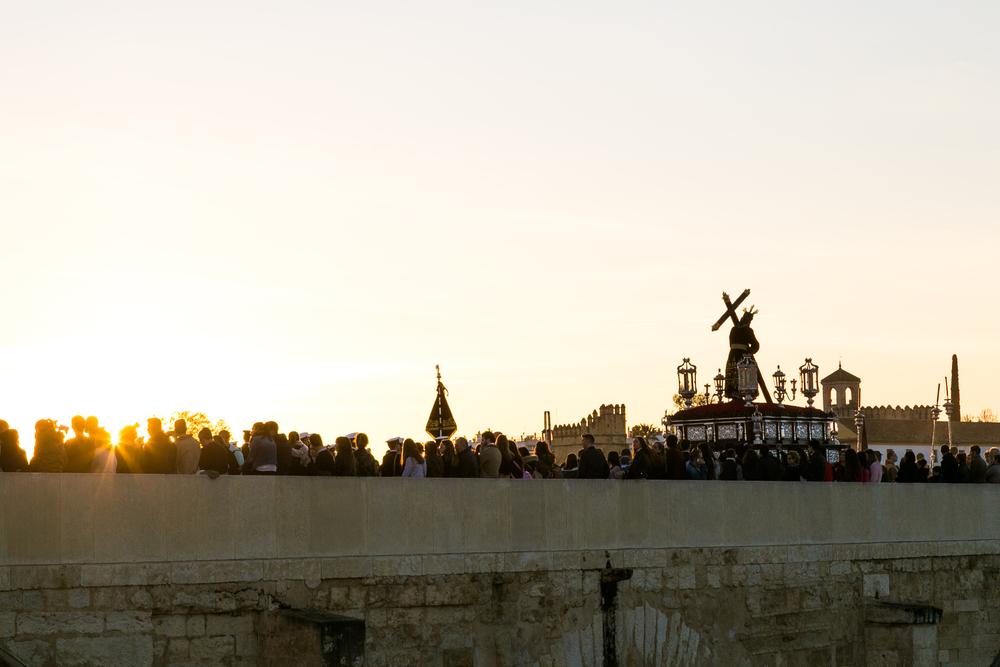Semana Santa en el Puente Romano de Córdoba